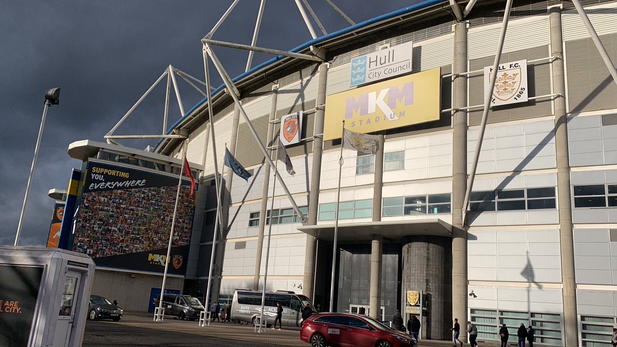 samjoliphant's tweet photo. That’s it for todays coverage of Hull City’s victory over Millwall. 

The sun is finally breaking through after an afternoon of awful playing conditions.

#HULMIL #EFL https://t.co/LNI4oHPNuy