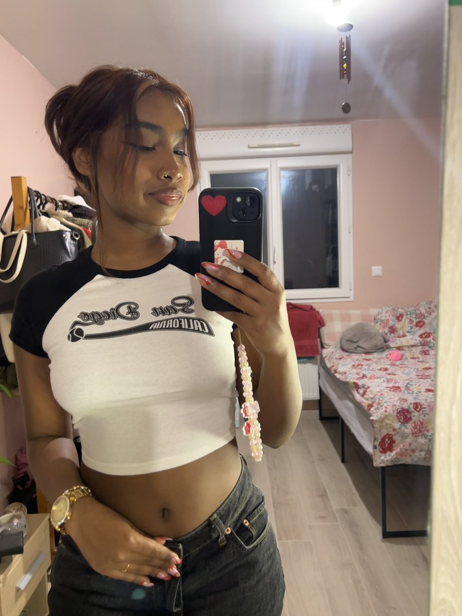 ring_ash's tweet image. moi 🤭