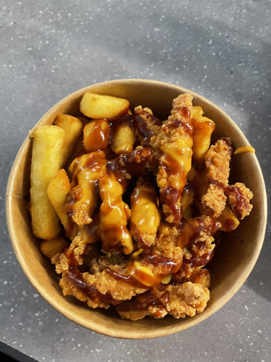 nireland64's tweet image. Just had this at @HullCity loaded chicken fries - Luke warm at half time prefer own condiments to ‘loaded!thanks tho mate ❤️@42BriLee #thepanel will judge