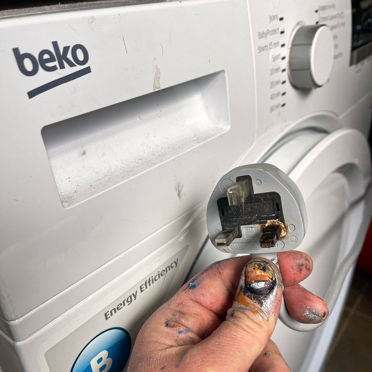 That’ll be the culprit. The Tumble dryer got hot, now bought a surge protector lead plug for other appliances.

Could of been nasty! 

Won’t be using it until I know what’s caused this @Beko appliance to want to start it’s own indoor fire. 👀😬🔥

#Tumbledryer