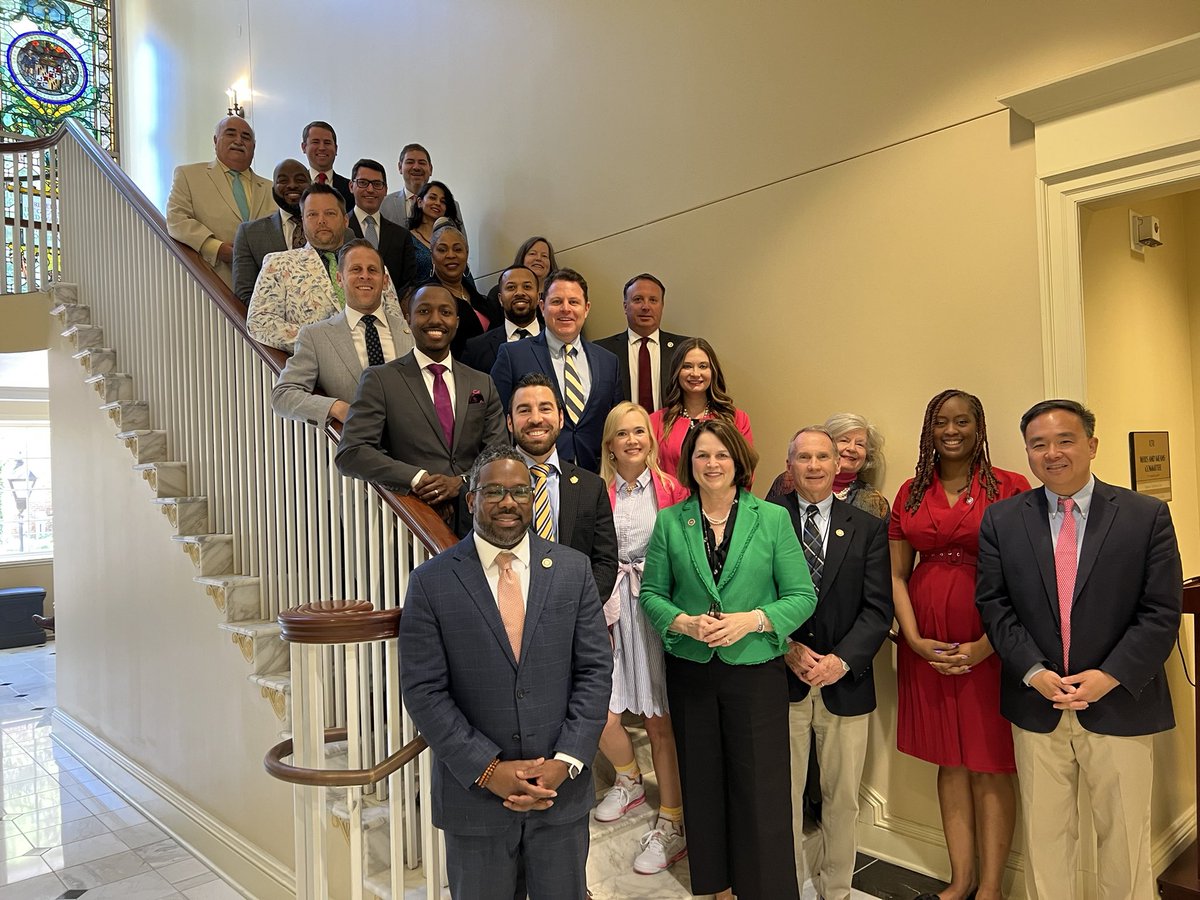 ElectEdelson's tweet photo. Some pre-first Floor Session pics for #sinedie. My first Session as a member of the Maryland General Assembly has been absolutely incredible. I have loved every minute. Ready for a long and important final day! #MGA23 https://t.co/ffOHi60R8Y