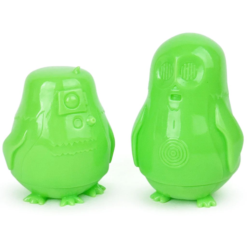 NathanHamill's tweet photo. Drorgs: Ooze Ed. now available at Rotofugi https://t.co/4q6QffRxY7 @rotofugi
#rotofugi #vinyltoy #vinyltoys #sofubi https://t.co/haml1OpCat