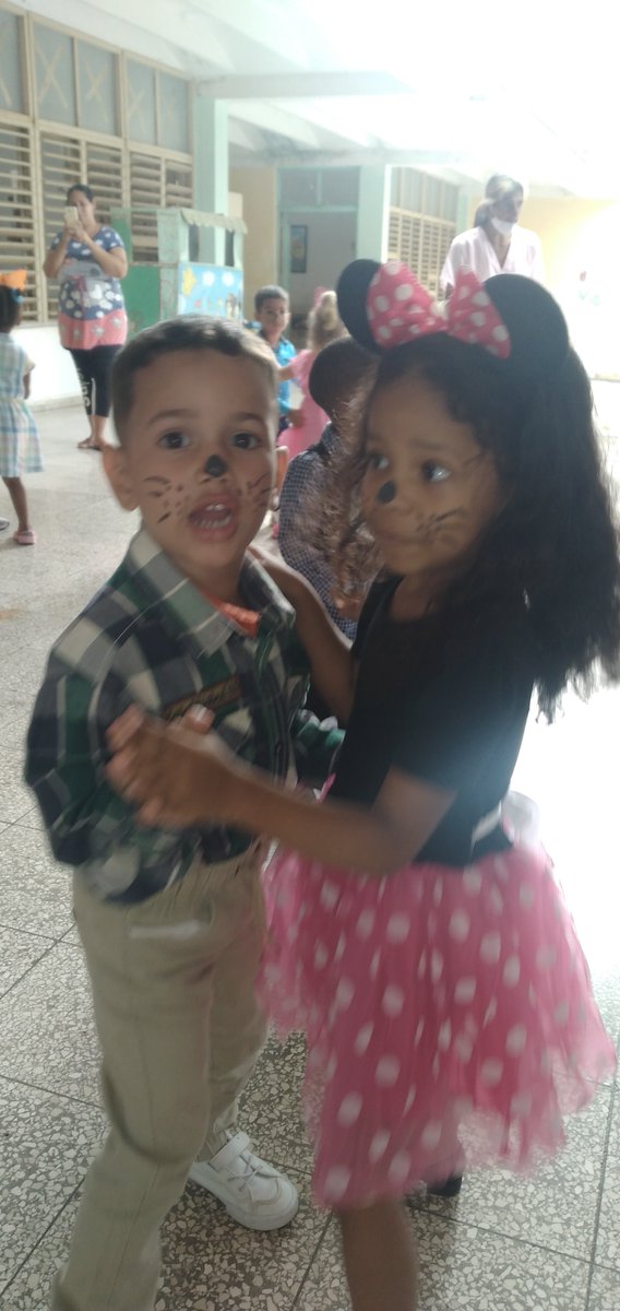 circuloinfanti7's tweet photo. Feliz aniversario. ¿Qué dijo Martí sobre los niños?
"Para los niños trabajamos, porque los niños son los que saben querer, porque los niños son la esperanza del mundo. @BousRamos, @YunianaBello, @Ascanio12796162 https://t.co/m3ECorDKip