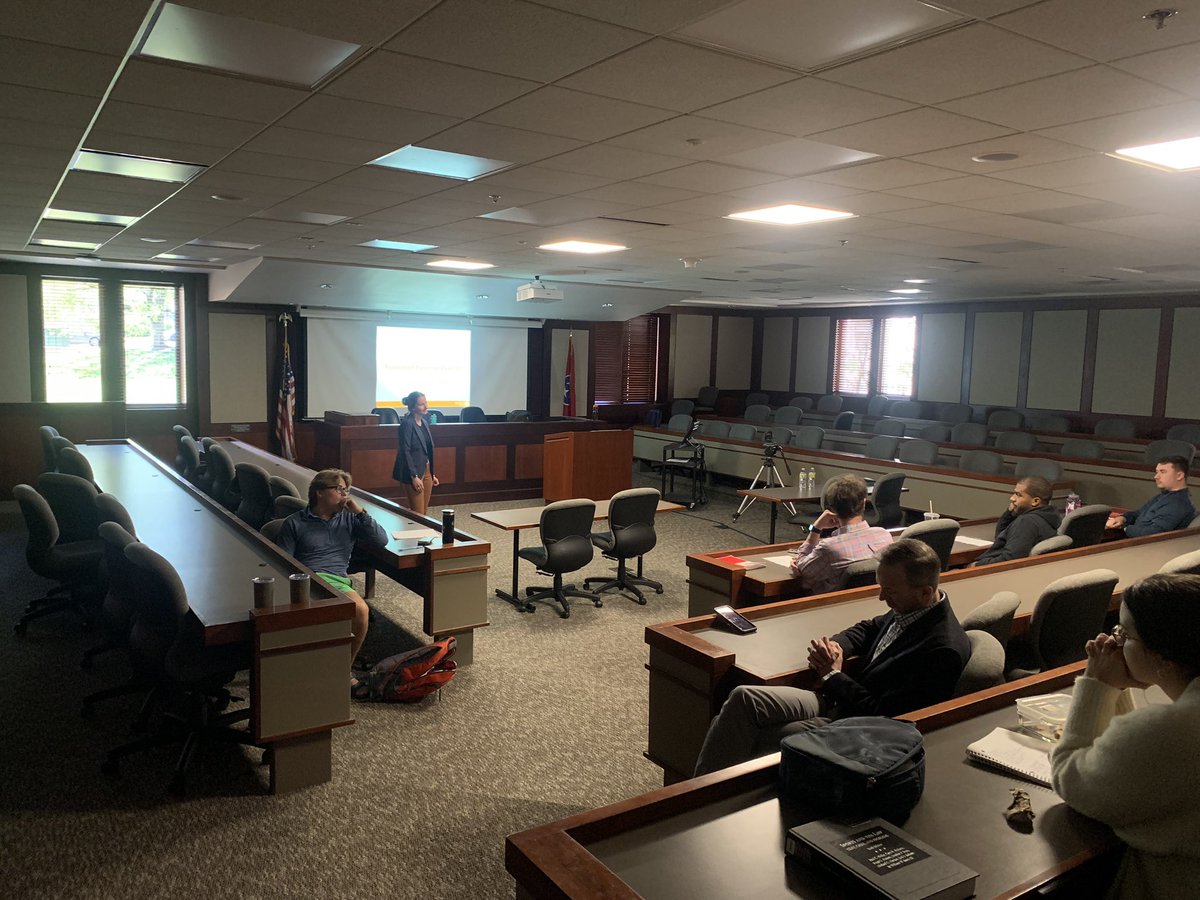 A wonderful first workshop w/ @UTKLaw ! 2nd year Masters student <a href="/kdtowers/">Keira Towers</a> and I led an introduction to performance psychology for <a href="/UTKnoxville/">UT Knoxville</a> Law students. Heading back next week where Keira will discuss stress management strategies for public speaking &amp; final exams <a href="/UTK_KRSS/">UTK_KRSS</a>