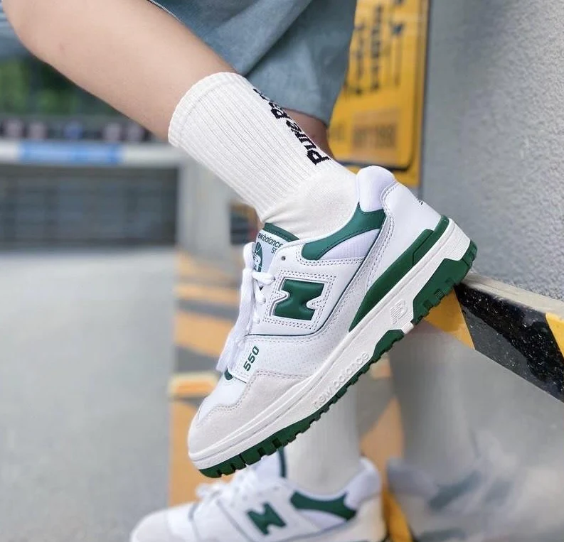 👁️ Sneaker Visionz 👁️ on X: AD: New Balance 550 White/Green 🌲 Shoe  Palace  Slam Jam    / X