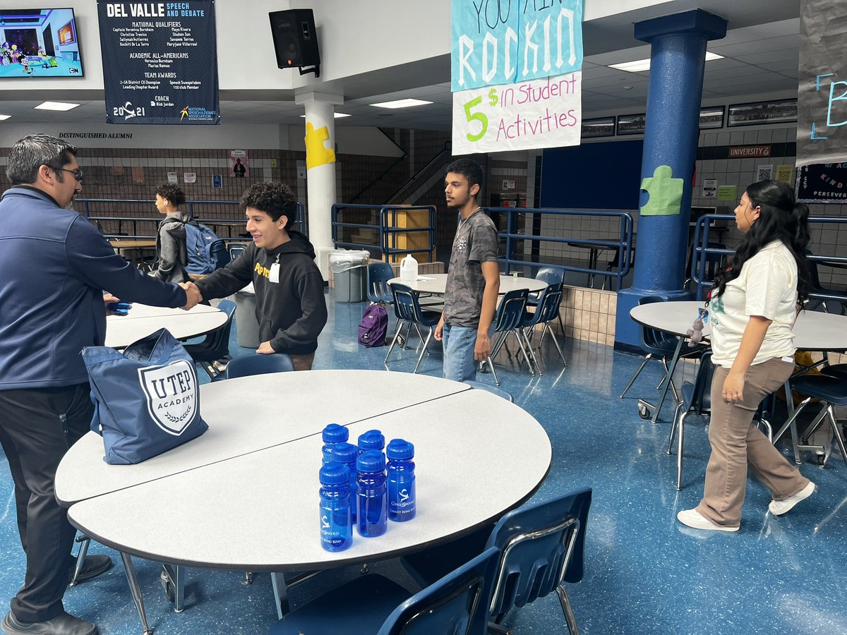 DVHS principal Ivan Cedillo along with counselor Yasmin Villa recognized students Monday that went above and beyond to demonstrate kindness to others. @IvanCedilloYISD @DVHSYISD @YISDCounseling