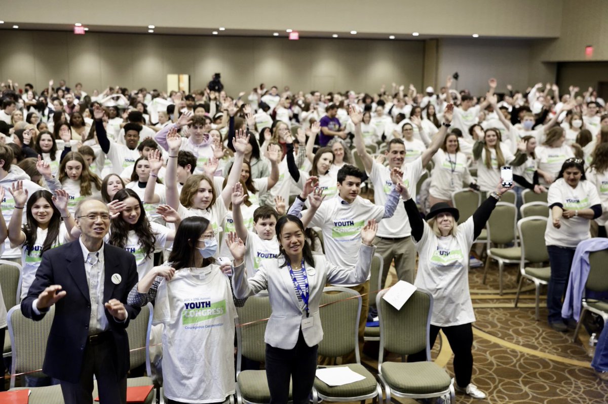 ADL_NewEngland's tweet photo. Thank you to the 800+ students, peer trainers, and educators who came together at #ADLYouthCongress for a day of Courageous Conversations on how to make schools safe places where everyone is represented and valued. https://t.co/ck1Ju1pXPZ