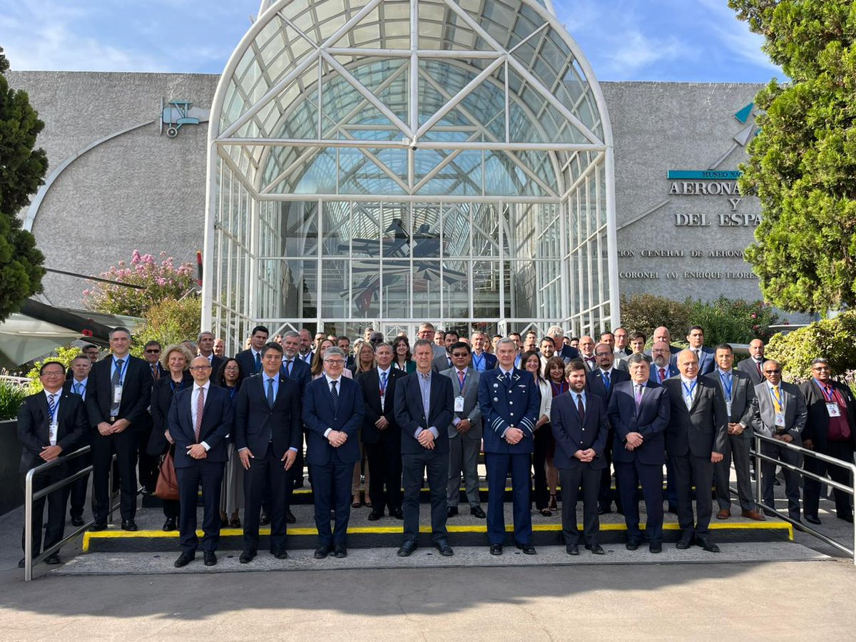 El ministro <a href="/JuanCaMunozA/">Juan Carlos Muñoz Abogabir</a>, junto a <a href="/mmackennar/">Martín Mackenna Rueda</a> de <a href="/AeronauticaCL/">Junta de Aeronáutica Civil</a>, asisten a Reunión de Autoridades de Aviación Civil organizada por <a href="/icao/">ICAO</a> y <a href="/DGACChile/">DGAC Chile</a>

🇨🇱 oficializó su participación en el programa #ACTSAF para avanzar en el desarrollo de combustibles de aviación sostenibles #SAF