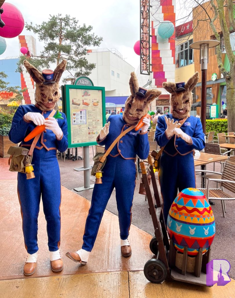 DLP Report on Twitter "🐰 The Easter Bunnies 😆 at Disney Village"