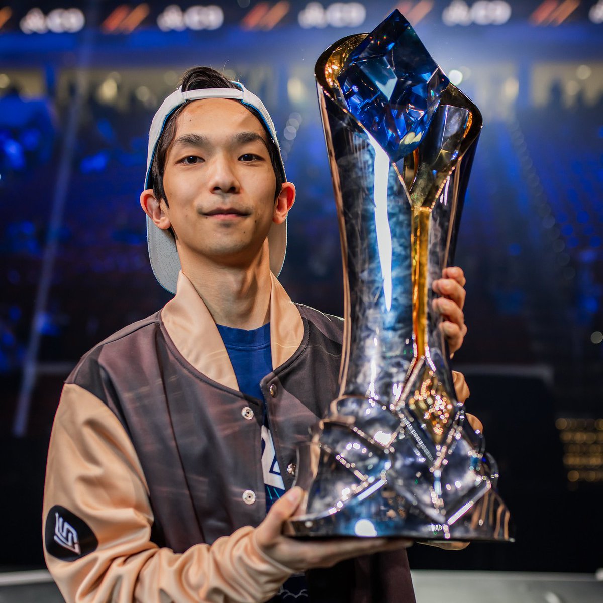 C9LoL's tweet photo. Good Morning, Champs 🏆 https://t.co/gJVt3SvzdR