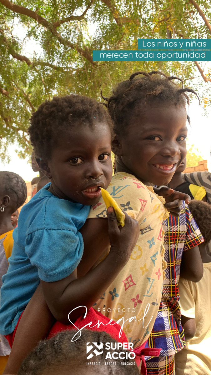 Pequeños destellos de esperanza en las caras de los más pequeños. Es muy reconfortante recibir tanto cariño, confianza e ilusión.