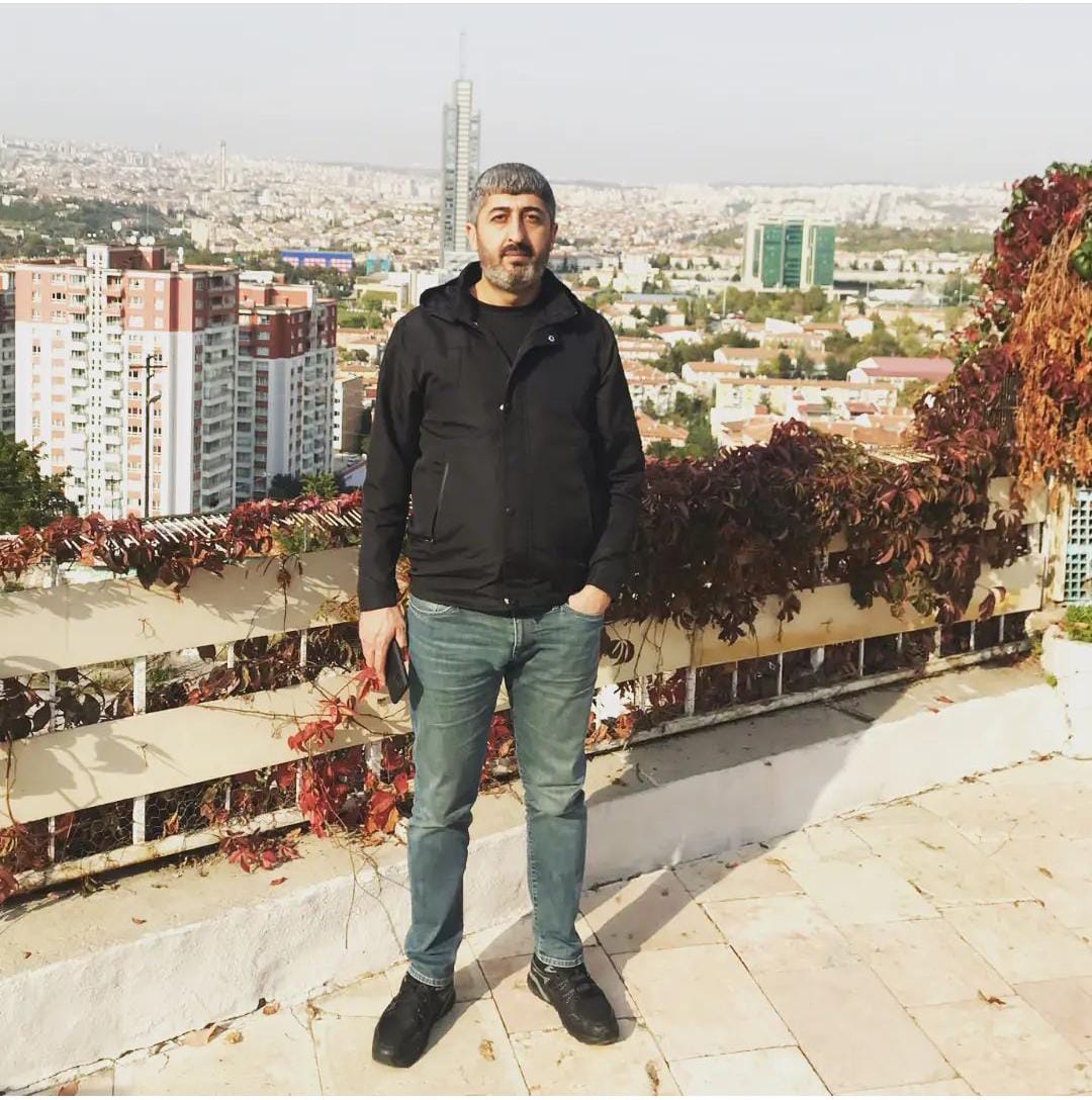 Levent ARAMAZ ağabeyimizin değerli eşi Meltem ARAMAZ yengemiz yarın yaşadığı hastalık nedeniyle ameliyata girecektir. 

Değerli yengemiz Meltem ablaya geçmiş olsun dileklerimizi iletir, sağlığında, hastalığında her zaman yanında olduğumuzu bildiririz.

Allah yardımcımız olsun.