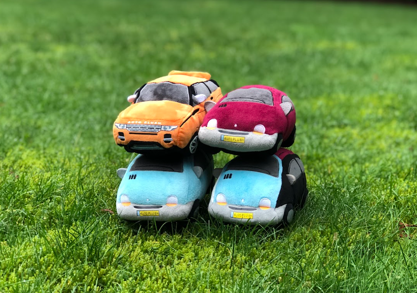 Autoplushies's tweet photo. Holiday weekends be like 🥰
#autoplush #autoplushies #autoplushie #twingo #renaulttwingo #twingoals #twingoclub #miatalove #miatadaily #miataclub #miatamx5 #rangeroverworld #rangeroverusa #rangeroversport #plushcars #plushietoys #rangeroveruae #rrs #landrove https://t.co/ZsEXOrSKb9
