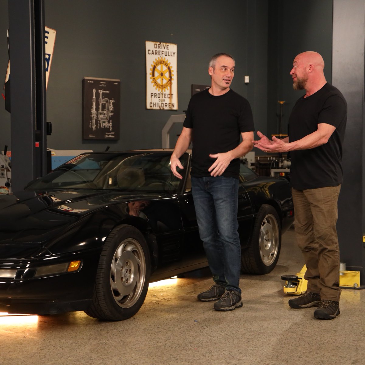 Two Guys Garage tweet media