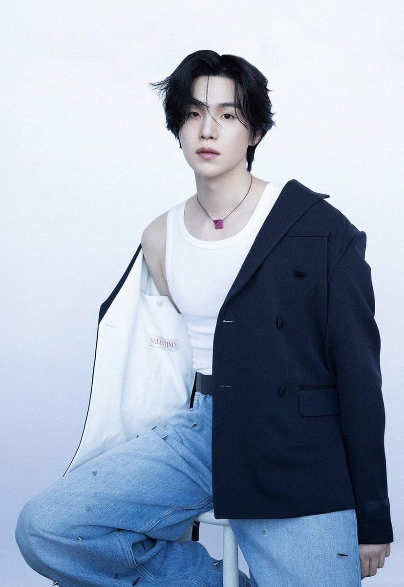 tikkinado's tweet photo. Yoongi contents coming in hot. Im so happy. And I moment of silence for this cover of Marie Claire, please. https://t.co/89rC4Uxz5c