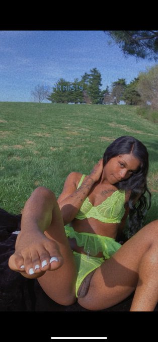 Easter Day 🐣💚 https://t.co/3YSFrc0CcO