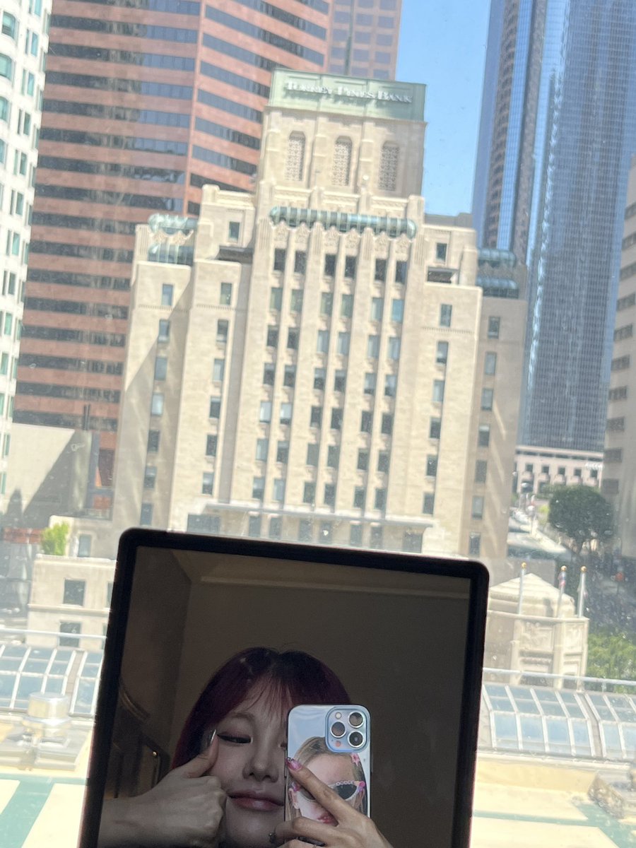PixyInfo's tweet photo. #LOLA Vía b.stage

: El clima es genial 🐾☀️pero me gusta más WINXY💋

#pixy #픽시 #winxy #윈시 @official_pixy https://t.co/lxDDjU1jeI
