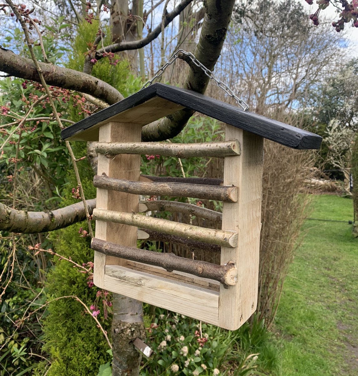 One of my #rustic #reclaimed #GardenBird fat ball #feeders finished today for a lovely lady who has bought a number of my items……I LOVE repeat custom, suggests my ‘makes’ are ok!! 🙃 #BrumArtsHour #SmartNetworking #CreativeBizHour