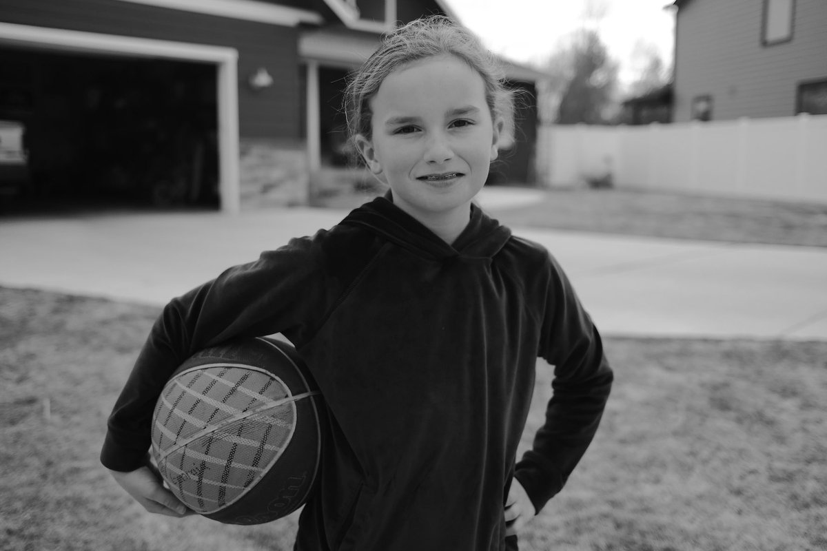 PlaneFocal's tweet photo. @moment Spring is finally around which means we get to be back outside after school. https://t.co/AWyphMLjqP