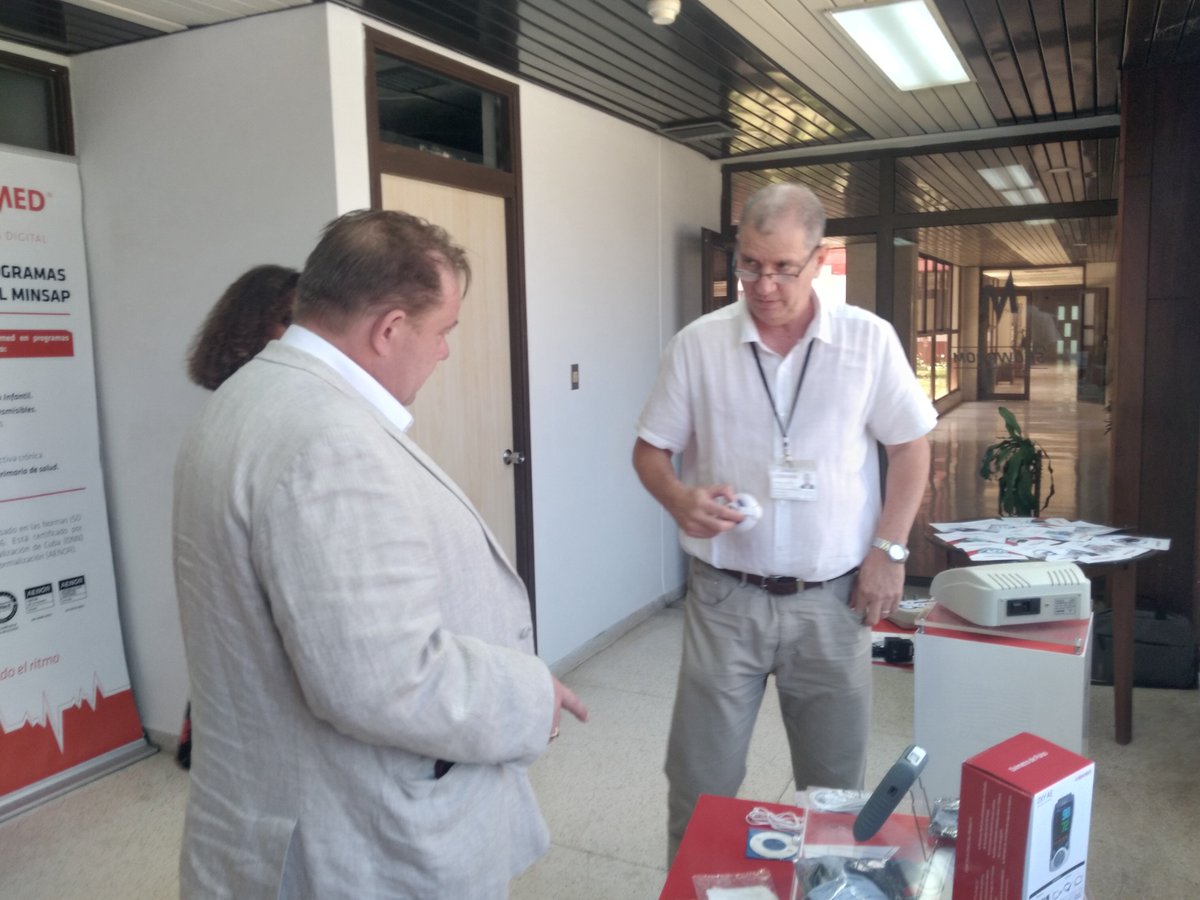 CombiomedC's tweet photo. ✍Sostienen fructífero intercambio con nuestros directivos, Delegación de Bielorrusia como parte de su programa de visitas a las instituciones de @BioCubaFarma.

Recorren áreas estratégicas de la empresa y se identifican intereses de trabajo en conjunto. https://t.co/nM6W4fOPlN
