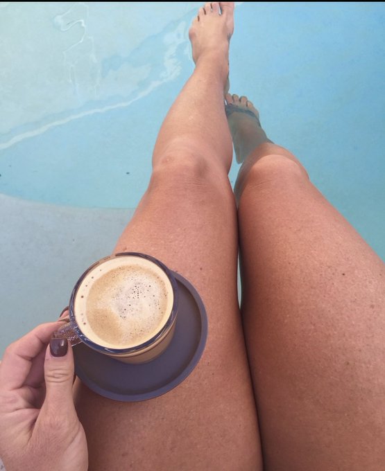 I can&rsquo;t wait to start my mornings like this. Toes in the water &amp; coffee in hand. https://t.co/zYvsjg<a href="/tag/blondebabe"class="tags"><span>#blondebabe</span></a>