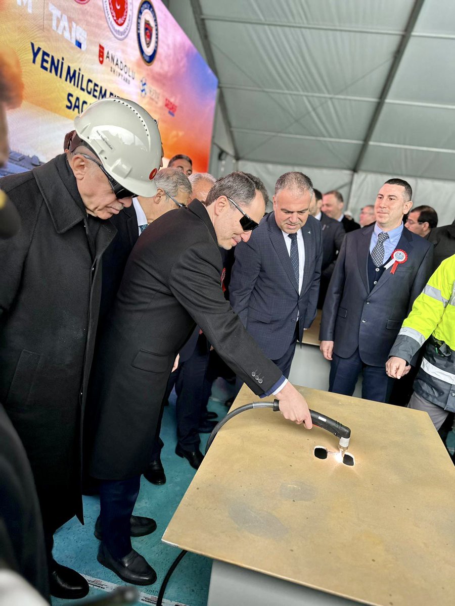TCG Anadolu Gemisi’nin Deniz Kuvvetleri Komutanlığı’na teslim töreninden.