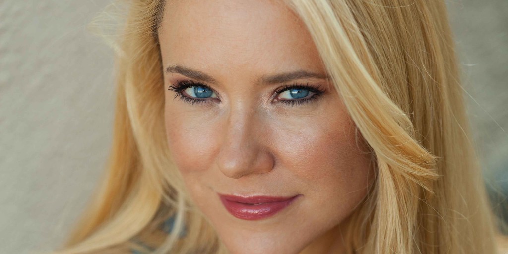 StreamilyLive's tweet photo. The amazing Alyson Sullivan, Lt. Taylor Earhardt / Yellow Eagle Wild Force Ranger from POWER RANGERS WILD FORCE will be signing LIVE on April 13!
https://t.co/ZtIPsk1QV5
#AlysonSullivan #PowerRangers #PowerRangersWildForce #WildForcePowerRangers #Autograph https://t.co/SiKzkHi4pJ