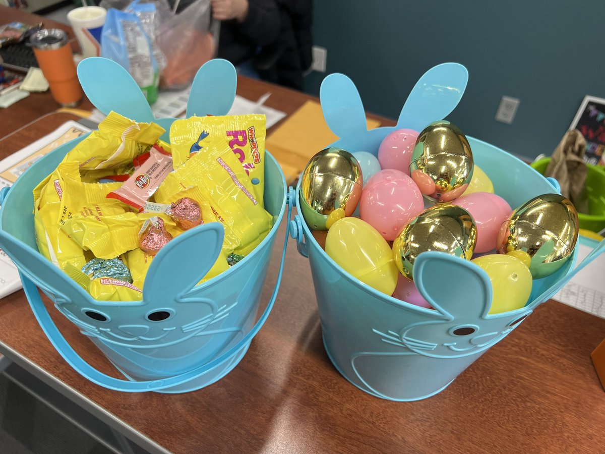 DMPrincipalGCSC's tweet image. New Market teachers had an EGGcellent time on Friday with an Egg War!