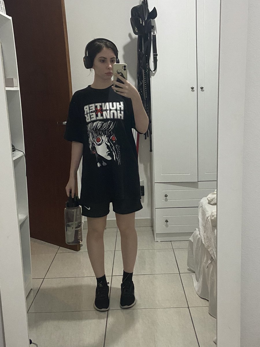 Nallinha • on Twitter: "Eu trabalhando / eu indo treinar"