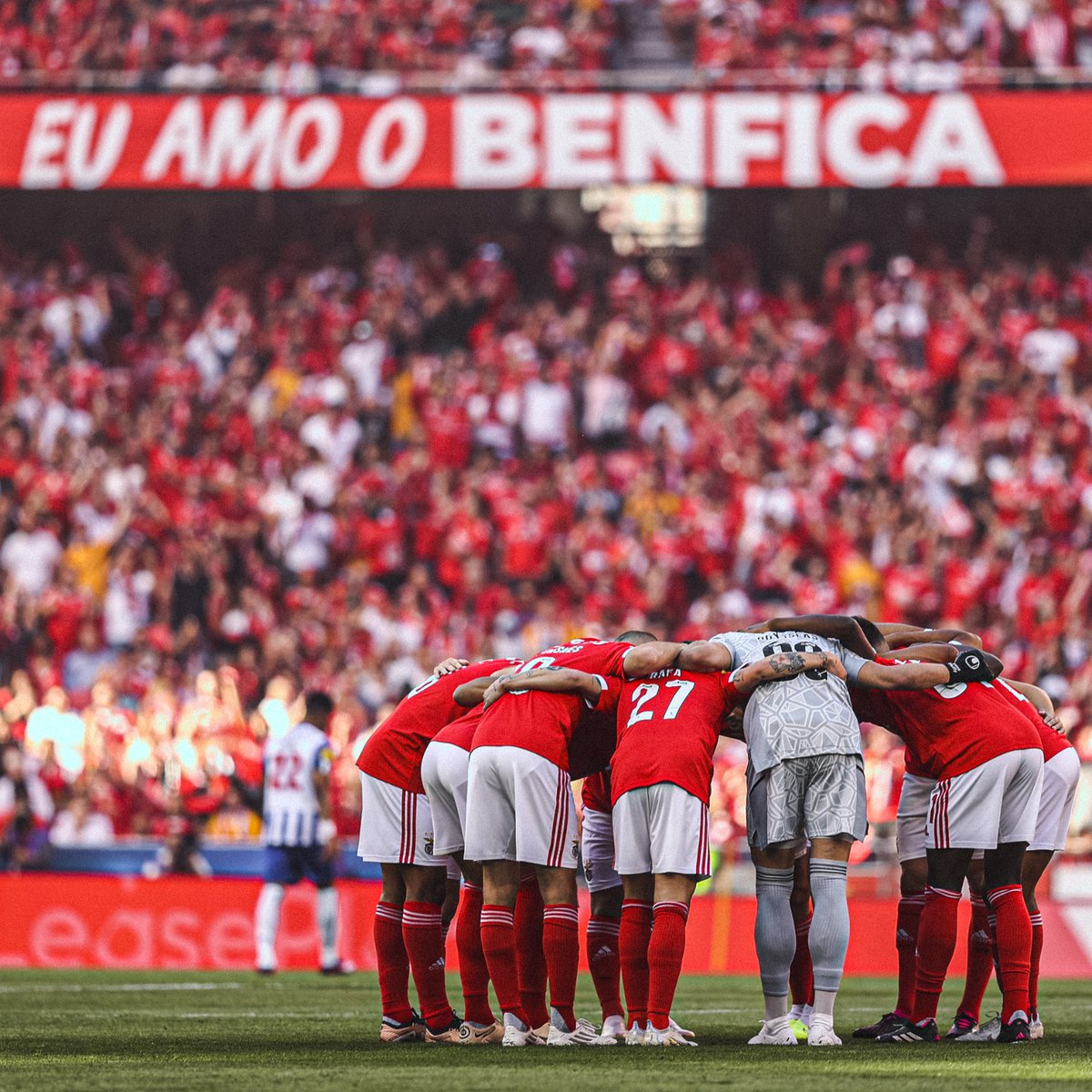ADNBenfica's tweet photo. HOJE NÃO DÁ, JOGA O BENFICA!🦅⚡ https://t.co/xMRcrZdp28