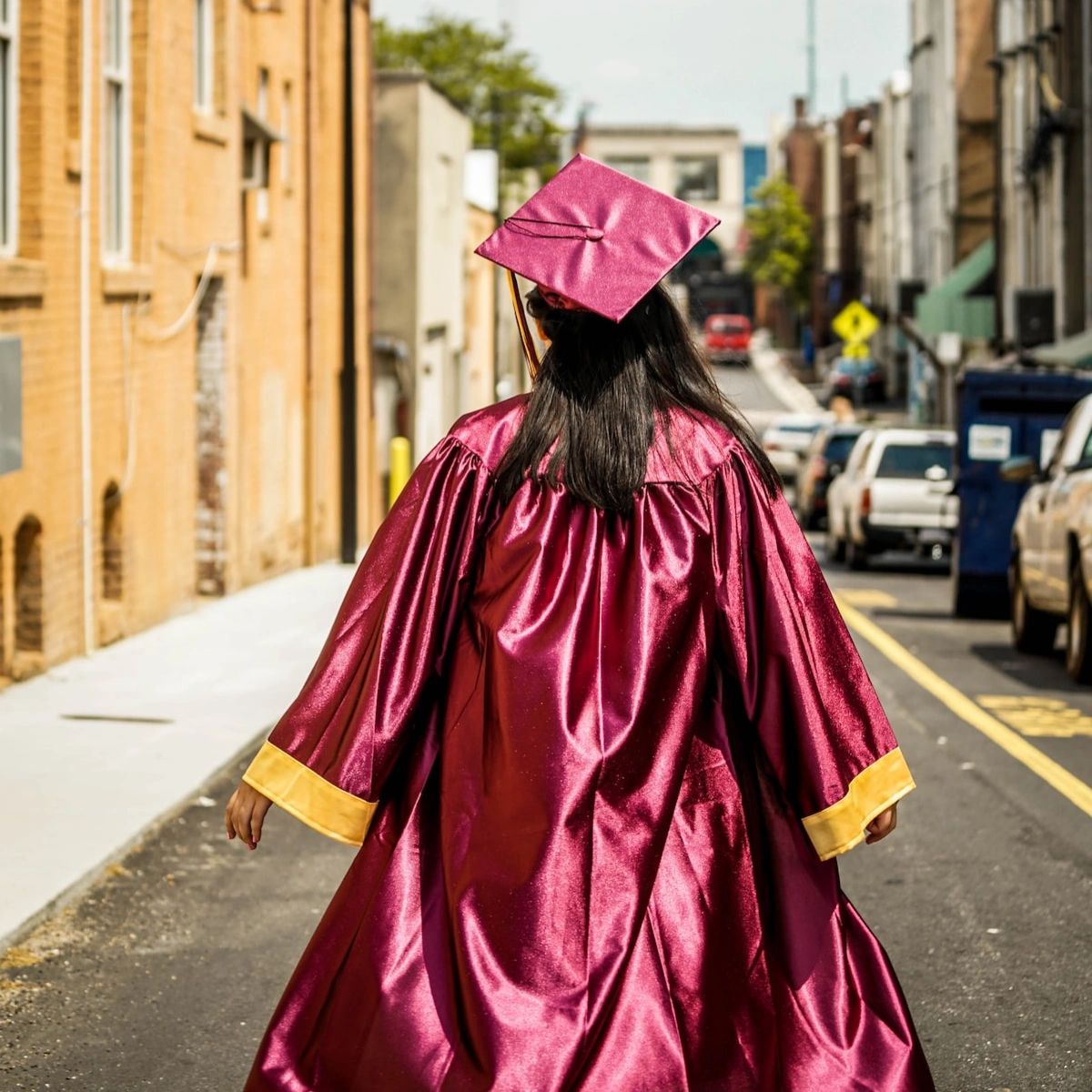 SublimeKnow's tweet image. For most, graduating college is the first goal to accomplish in their pursuit of a career. That begs the question: What was the second goal you had? #SublimeKnowledge #LifeCoach #MindsetCoach #SelfHelp #SelfCare #awareness #meditation #HealthyLiving #HealthAndWellness