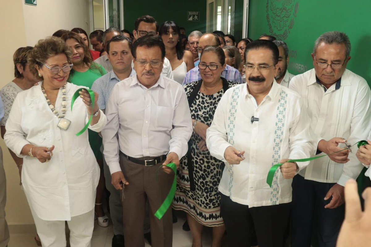 Desde la Segunda Sala Familiar del Tribunal Superior de Justicia del Estado de Guerrero, les saludo con mucho entusiasmo y con una gran responsabilidad; iniciamos actividades el día de hoy 10 de abril,fecha histórica en beneficio del pueblo de Guerrero.