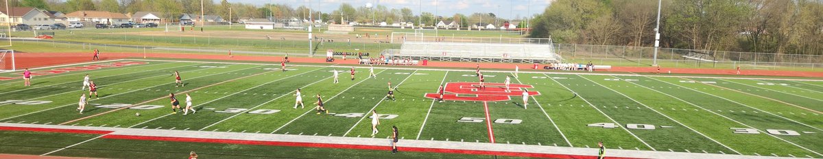 tchiggins58's tweet photo. Beautiful day for a short game of soccer @bulldogstadium in #CJMO Lady Bulldogs win #9!
#CJHS 8 #Fairgrove 0
@sportsbyLD @J_GlobeSports @CJHSAthletics https://t.co/TEN7yYd5Ym
