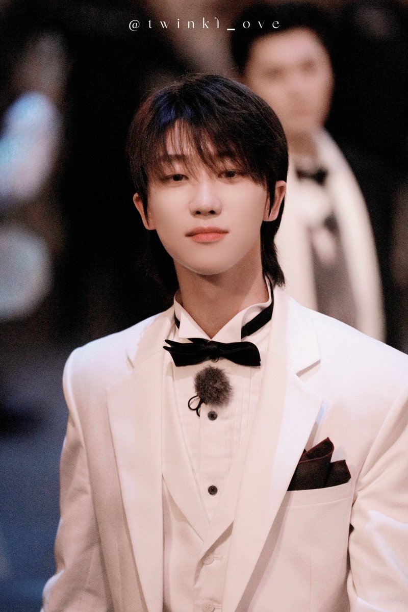 twinkl_ove's tweet photo. 230410
#The8 #디에잇 
#서명호 #徐明浩 #ミンハオ
#세븐틴  #SEVENTEEN
#디에잇의_꿈걸음_청춘환유기 https://t.co/yyplEi3V16