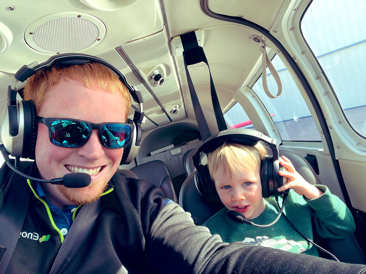 aerroTpalm's tweet image. Happy #FlightDeckMonday #PilotsofTwitter #SpringIsComing finally in the north country! #flying #aviationdaily #Avgeek Inspiring the next generation!#TeamLowWing  @lightspeedav @piperaircraft @FlyingMagazine @Sportys @EAA @LycomingEngines @HartzellProp @ForeFlight