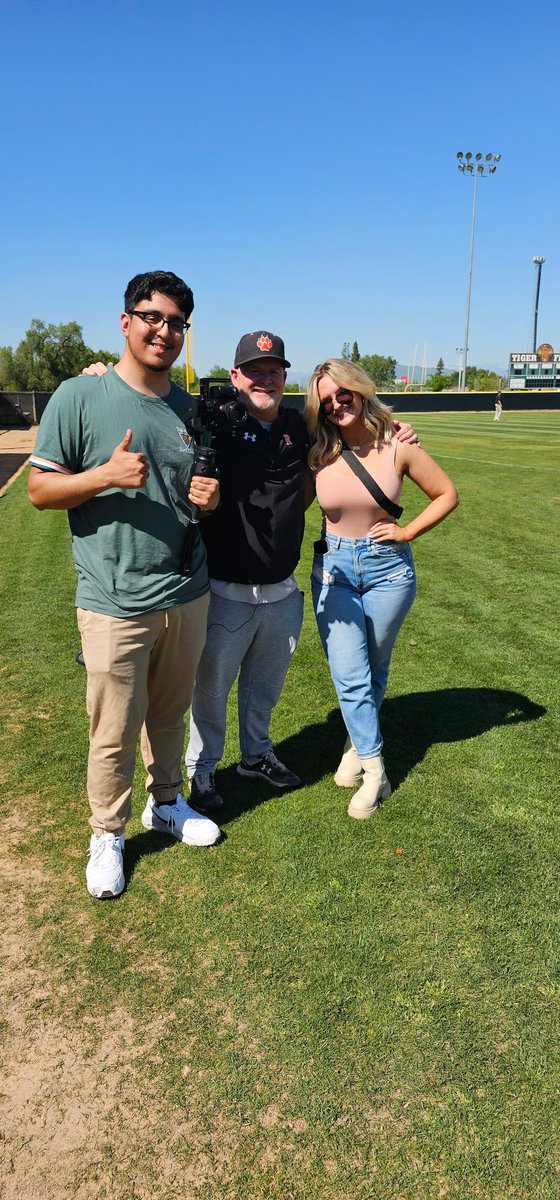reedleycollege's tweet photo. Look who's back! Our good friend @JennaListonTV from @ika_social will have new posts on our TikTok page very soon! Follow us there to see what she's come up with! #GoTigers🐯 https://t.co/nDV7RmmWPT