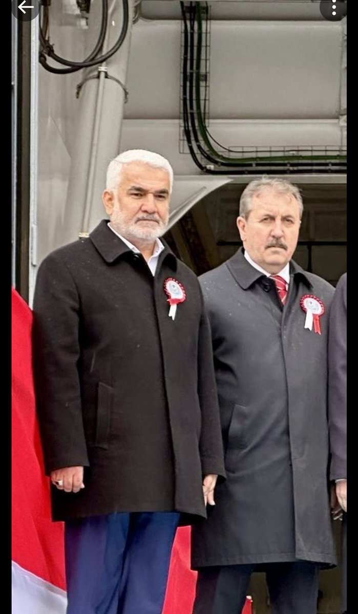 Seni sevmeye başladım değerli <a href="/zyapicioglu/">Zekeriya Yapıcıoğlu</a> düne kadar seni terörist ilan edenleri yanyana asla gelmem diyenleri izaya getirdin 👏👏<a href="/bbp/">BBP</a> <a href="/Mustafa_Destici/">Mustafa Destici</a>