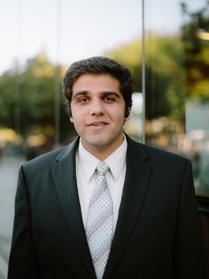 FresnoStateLCOE's tweet image. Dean&apos;s Medalist nominee spotlight: Gregory Dzhezyan completed his M.S. in electrical engineering. He earned a B.S. in electrical engineering and in computer science and an M.S. in computer science, all from Fresno State.🎓🐶🐾Learn more about Gregory at bit.ly/3lPwNMn