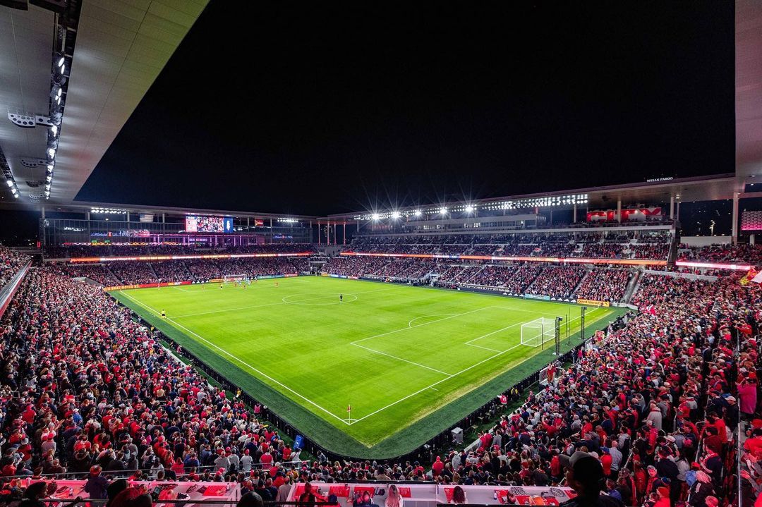 MLS's tweet photo. 🏟️ Bank of America Stadium
🏟️ Soldier Field
🏟️ TQL Stadium
🏟️ DRV PNK Stadium
🏟️ Red Bull Arena
🏟️ Shell Energy Stadium
🏟️ CITYPARK
🏟️ BMO Field

8 MLS venues have been selected to host games for the 2023 @GoldCup. https://t.co/Qx3Yvvv8RX https://t.co/uzsuVi8DIf