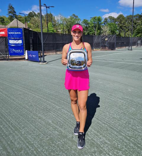 Not_Esportivas's tweet photo. ITF TENNIS!
Parabéns às tenistas campeães do @worldtennis de W25 de Jackson nos Estados Unidos.
Simples: Timea Babos (🇭🇺)/🏆(13)
Duplas: Jaeda Daniel (🇺🇸)/ Mccartney Kessler (🇺🇸)
#ITFTennis #Tennis #USTA #RiverHillOpen #TimeaBabos #JaedaDaniel #MccartneyKessler https://t.co/WQTH7MIQat