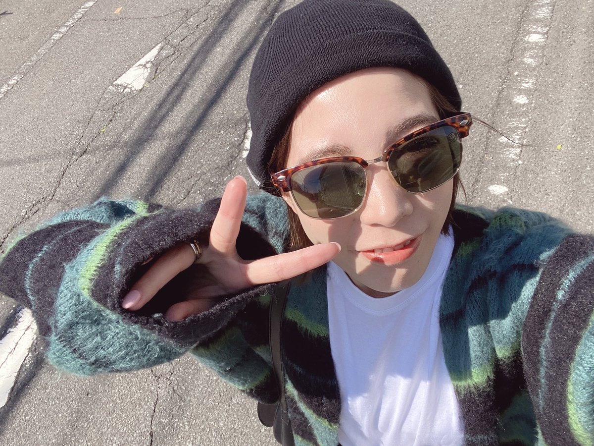 jun07tom's tweet photo. 先日アウトレットに行ったワタシと買ったモノたち😎👖✨ https://t.co/4trnNB5499