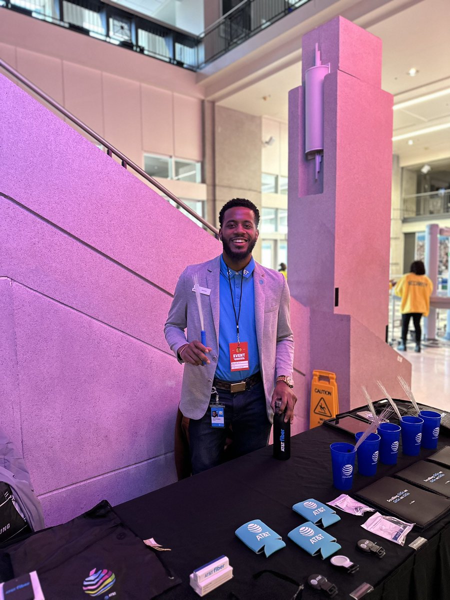 Theo Jennings (@flagshiptheo) on Twitter photo Deondre setting up and being the Brand for AT&T Fiber at the Blackhawks game!!! <a href="/BrianWest_GLM/">Brian West - GLM VPGM</a> <a href="/shawnglinski/">Shawn Glinski</a> <a href="/CommingsDesmond/">Coach Des</a> <a href="/TeamFusionGLM/">Team Fusion</a> <a href="/ATTMichiganAve/">AT&T Michigan Ave</a> @MelFitzGLM <a href="/danthemanGLM/">Dan Ortega</a> <a href="/GreaterLakesMkt/">Greater Lakes Market 🌊</a> #ChicagoBlackhawks Deondre setting up and being the Brand for AT&T Fiber at the Blackhawks game!!! <a href="/BrianWest_GLM/">Brian West - GLM VPGM</a> <a href="/shawnglinski/">Shawn Glinski</a> <a href="/CommingsDesmond/">Coach Des</a> <a href="/TeamFusionGLM/">Team Fusion</a> <a href="/ATTMichiganAve/">AT&T Michigan Ave</a> @MelFitzGLM <a href="/danthemanGLM/">Dan Ortega</a> <a href="/GreaterLakesMkt/">Greater Lakes Market 🌊</a> #ChicagoBlackhawks