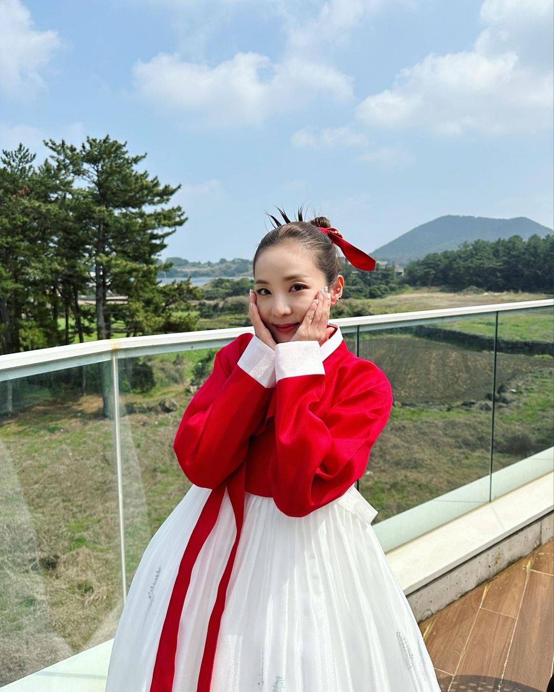 Hanbok red hot sale