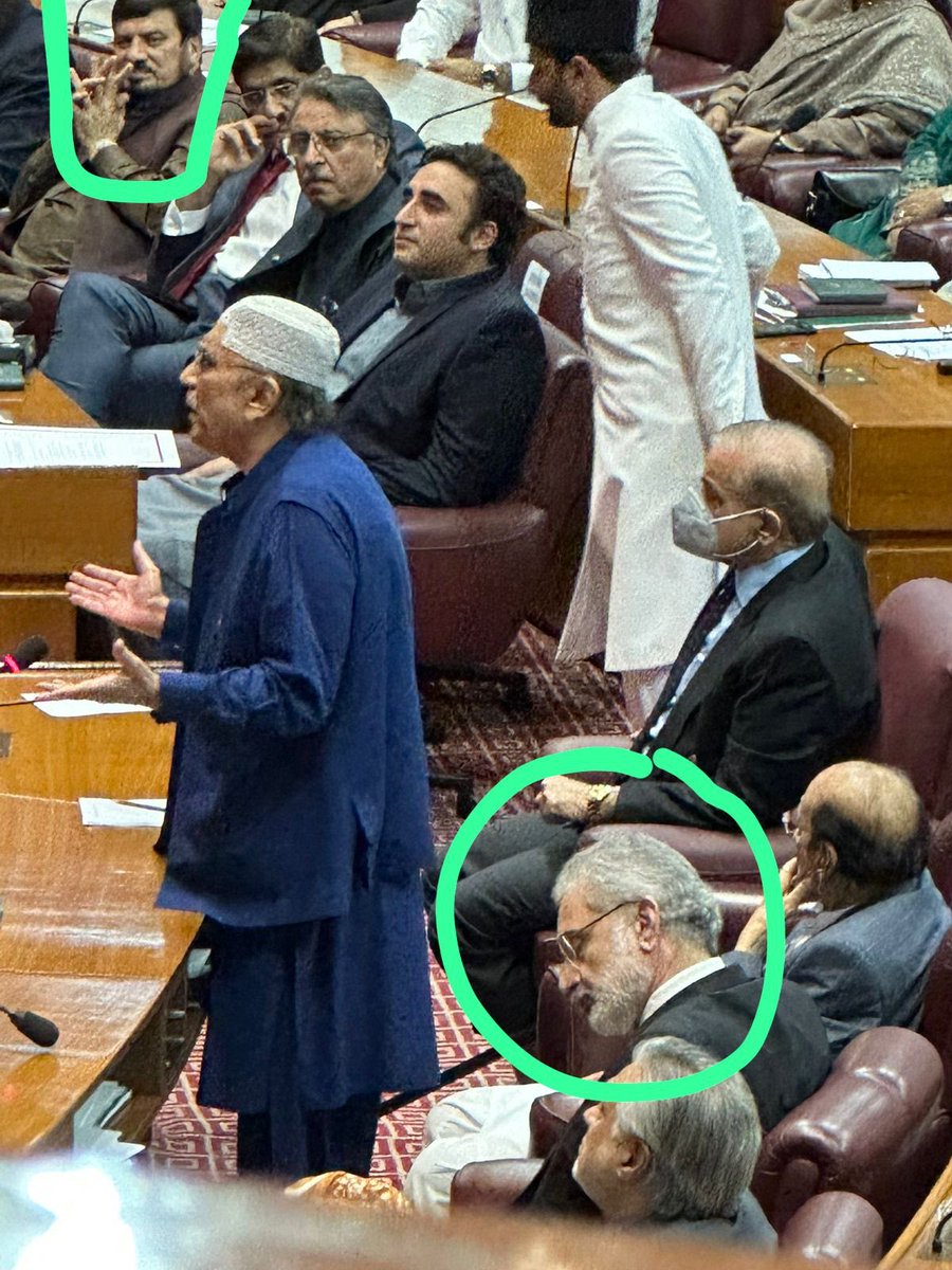 mujtabaahsan's tweet photo. Government of the people, by the people, for the people… in Pakistan we misinterpreted people by People’s Party 🫣 https://t.co/E8Ix9WwRuz