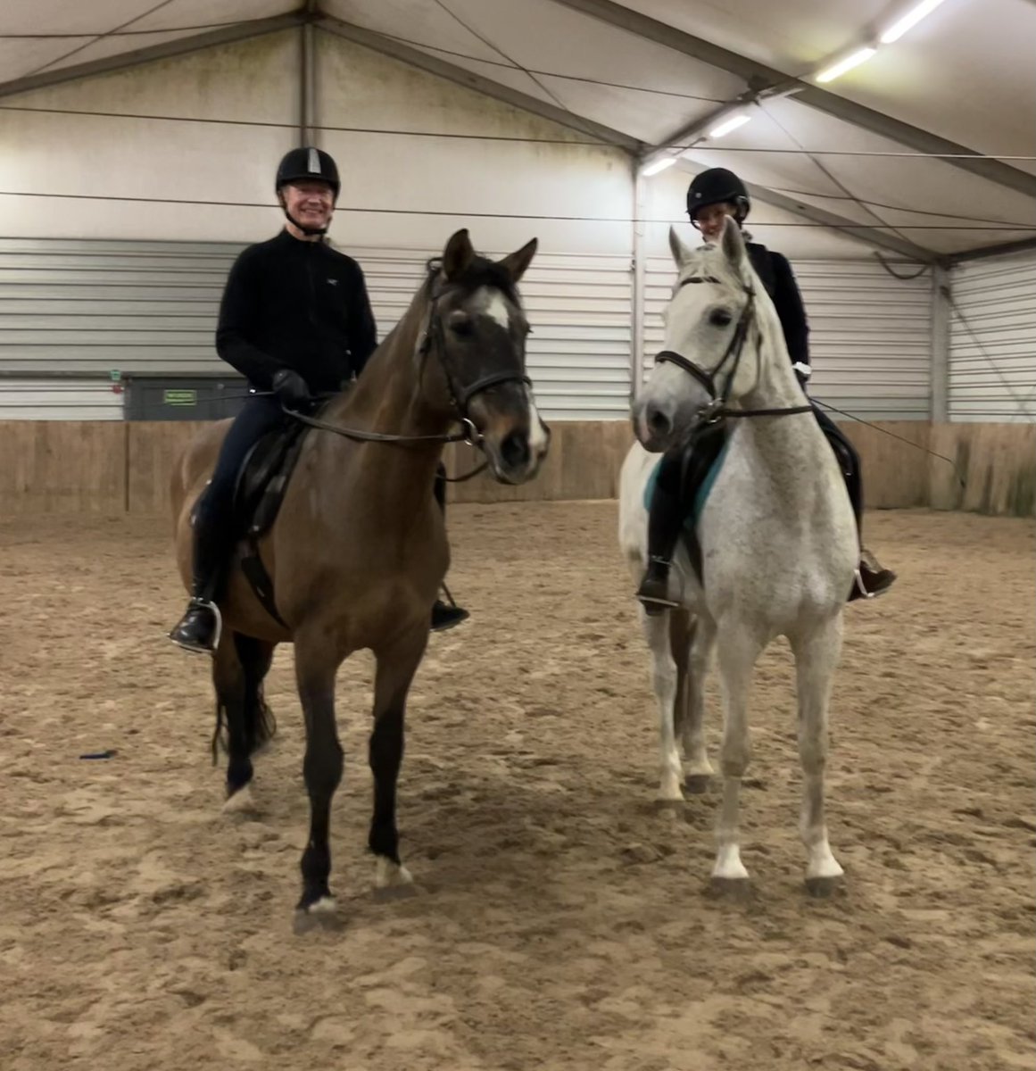 Love is - riding horses together ❤️ Kocham konie 🐎 i kocham tego faceta, który chce się tym ze mną dzielić. #Warszawa #PolandPark #NajlepszeŚwięta