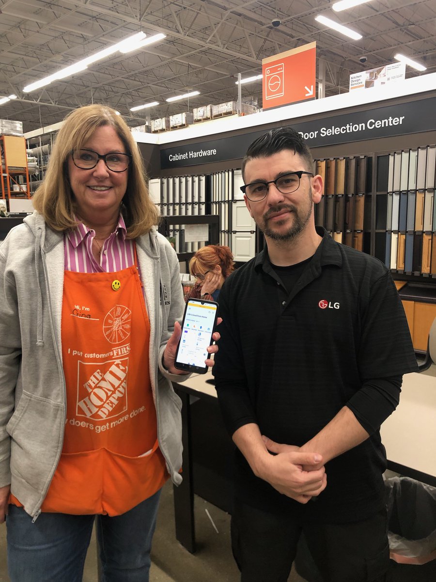 LGDonna1's tweet photo. A special thanks @HomeDepot Woodhaven, MI for allowing me to be a part of your day. #LGUS #LGFam #LGSTUDIO @LGUS @LGVerlinMoore @LGJKhalaf https://t.co/5D0Vcz6x7F