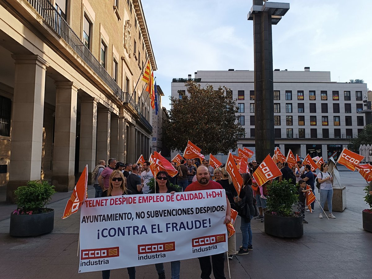 #telnetdespide concentración de personas trabajadoras y sus familias que sufren las consecuencias de una mala gestión empresarial subvencionada por <a href="/zaragoza_es/">AyuntamientoZaragoza</a> <a href="/FIccooAragon/">CCOOIndustriaAragon</a> <a href="/CCOOAragon/">Comisiones Obreras Aragón</a> <a href="/CCOO/">Comisiones Obreras</a> apoyando a la clase trabajadora <a href="/arainfonoticias/">AraInfo</a>