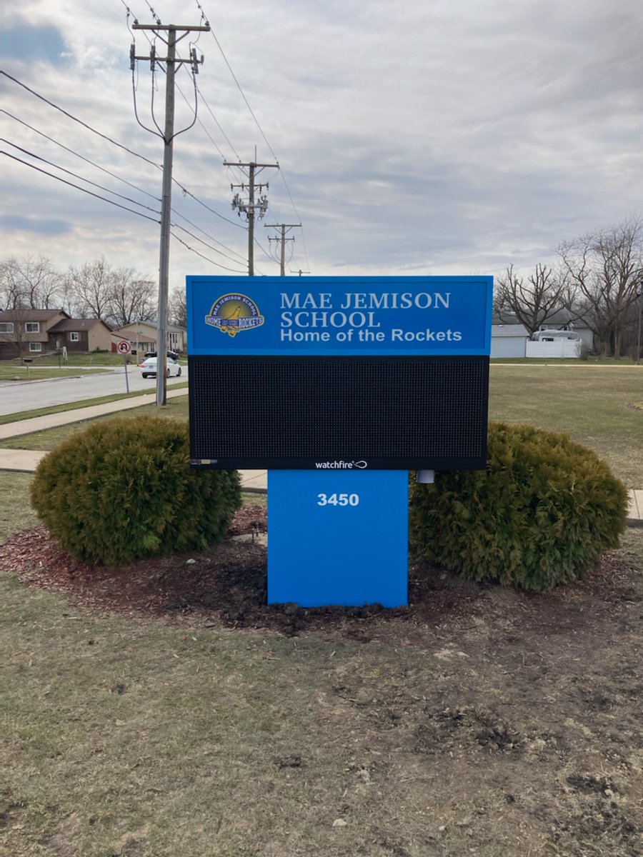 roedainc's tweet image. Mae Jemison Elementary School Blasts Off with a New Sign! 🚀🚀🚀

#SIGNS #customsign #monumentsigns #digialmessage #schools #Roeda #newlook