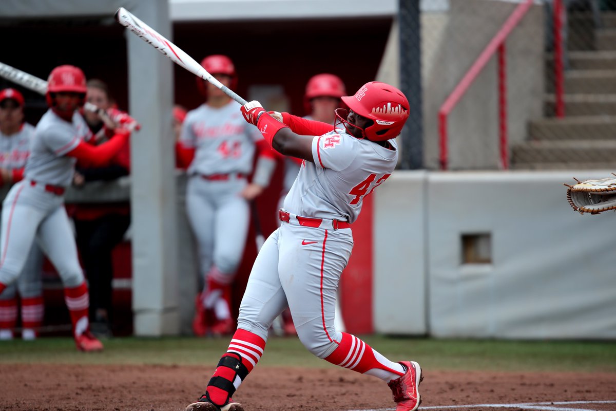 Another pair of weekly honor roll honorees!

🥎 <a href="/queenturiya/">𝓣𝓾𝓻𝓲𝔂𝓪 ✨🦋</a>  (7-15, 5 R, 2 HR, 5 RBI)
🥎 <a href="/KennaWilkey/">Kenna Wilkey</a> (3-0, CG, 32 Ks)

#GoCoogs