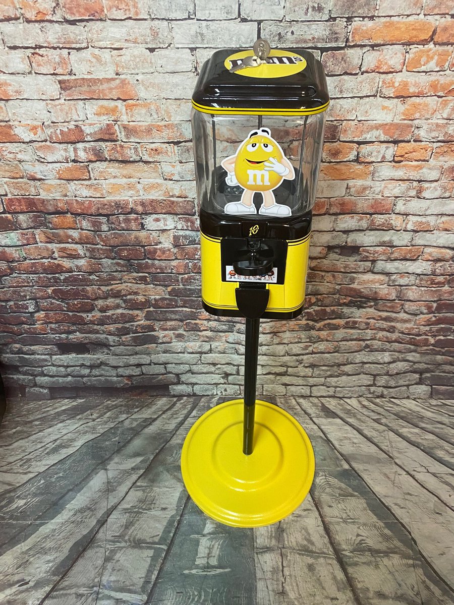 customvendings's tweet photo. Thanks for the kind words! ★★★★★ "Great quality product and received very quickly." Allison R. https://t.co/TeyILaSksY #etsy #yellow #fathersday #brown #vintagecoinop #mancavedecor #baraccessories #personalizedgift #mangift #gameroom https://t.co/92K8jhiNIl